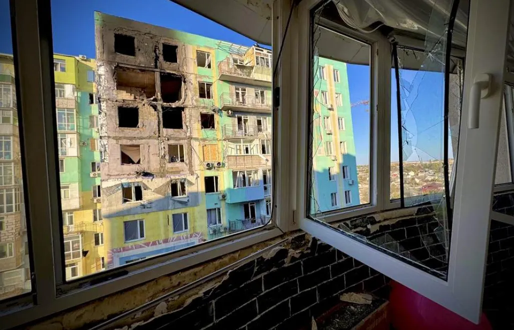 Обгорілий внаслідок російського удару будинок. 01.05.2026. Одеса, Україна. Fot. Facebook/Сергій Лисак: Одеська міська військова адміністрація
