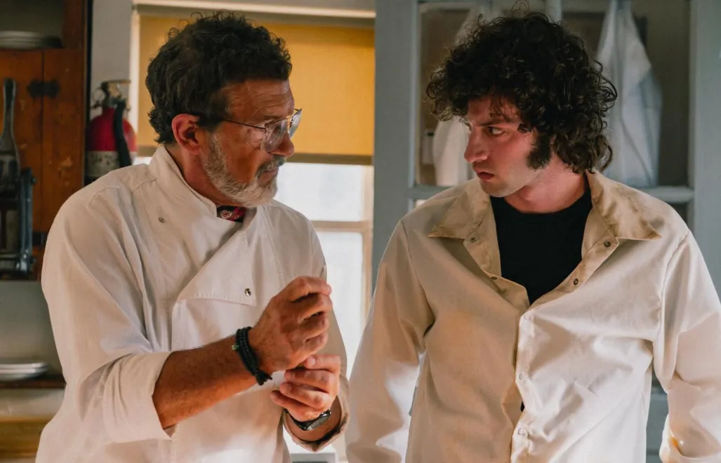  Dominic Sessa (P) i Antonio Banderas (L), kadr z filmu "Tony". Źródło: Facebook/M2 Films