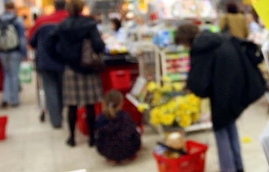 Spożycie żywności wysokoprzetworzonej stale się zwiększa. Fot. PAP/	Radek Pietruszka