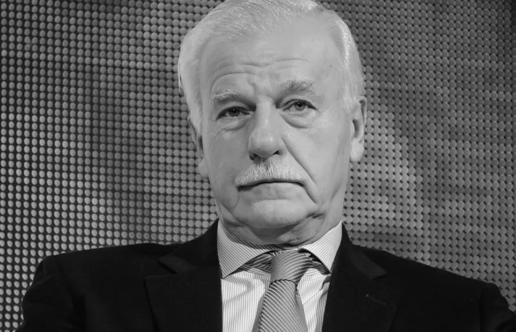 W środę na warszawskim Wilanowie odbędą się uroczystości pogrzebowe Andrzeja Olechowskiego. Fot. PAP/	Jakub Kamiński
