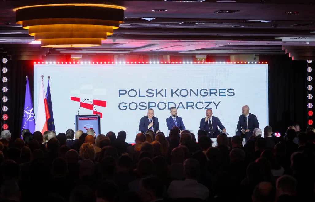 Dyskusja w ramach Polskiego Kongresu Gospodarczego Pracodawców RP w 2025 roku Fot. PAP/Leszek Szymański