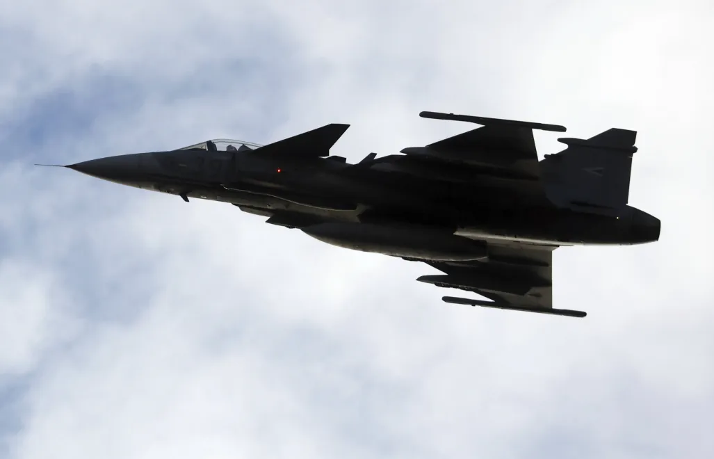 Samolot Gripen. Zdj. ilustracyjne. Fot. PAP/EPA/TOMS KALNINS