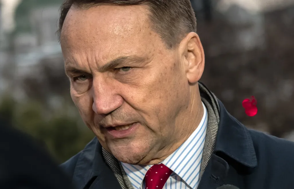 Szef MSZ Radosław Sikorski. Fot. PAP/Vladyslav Musiienko