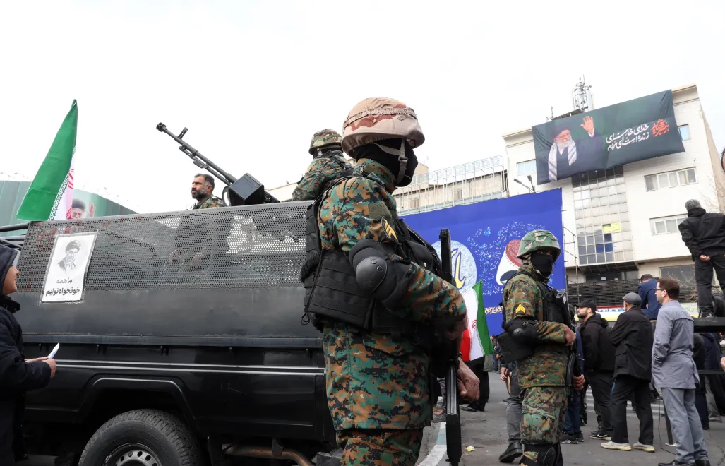 Żołnierze Korpusu Strażników Rewolucji Islamskiej w Iranie, fot. PAP/EPA/ABEDIN TAHERKENAREH