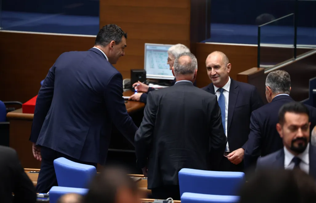 Nowy premier Bułgarii Rumen Radew. Fot. PAP/EPA/STRINGER