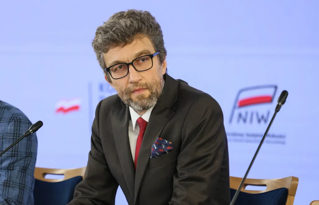 Prezes Instytutu Spraw Obywatelskich Rafał Górski podczas VI Ogólnopolskiego Forum Rad Pracowników w Sali Kolumnowej Sejmu w Warszawie. Fot. PAP/Szymon Pulcyn