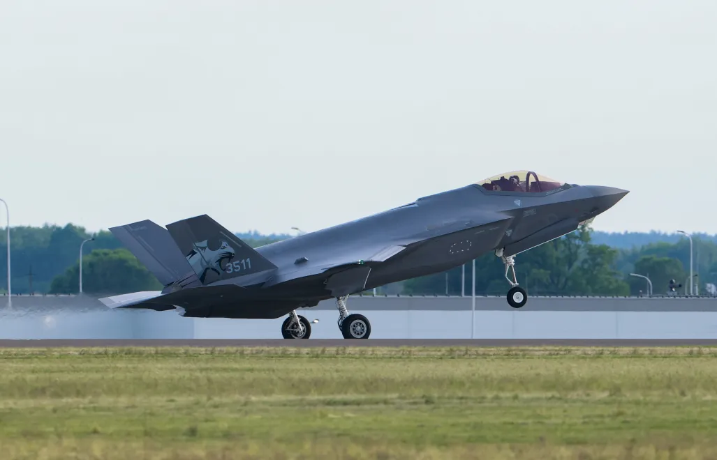 Uroczystość powitania pierwszych polskich samolotów F-35 Fot.  PAP/Marian Zubrzycki