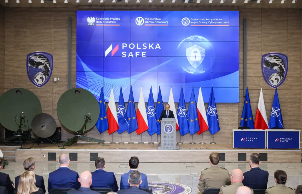 Виступ Дональда Туска під час підписання перших угод у рамках SAFE. Fot. PAP/Leszek Szymański