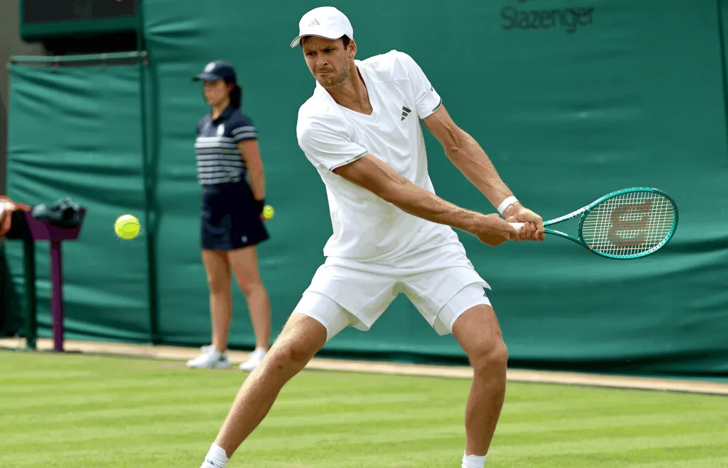 Hubert Hurkacz. Fot. PAP/EPA/NEIL HALL
