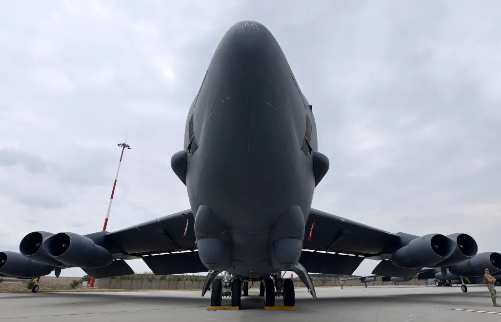 B-52 (zdj. ilustracyjne) Fot. PAP/EPA/ROBERT GHEMENT