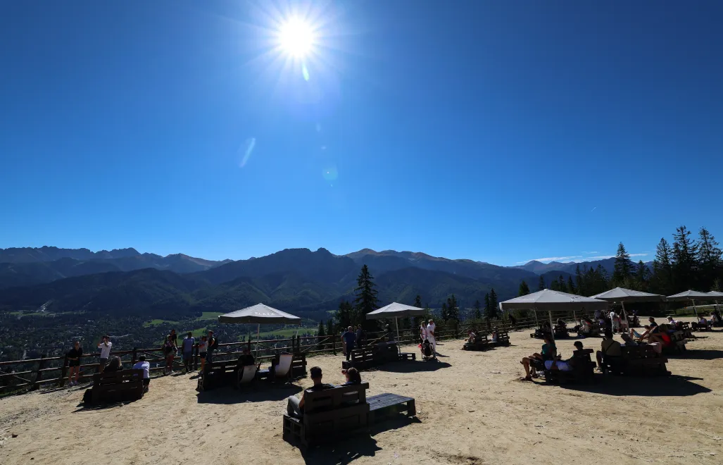 Turyści na Gubałówce Fot. PAP/Grzegorz Momot