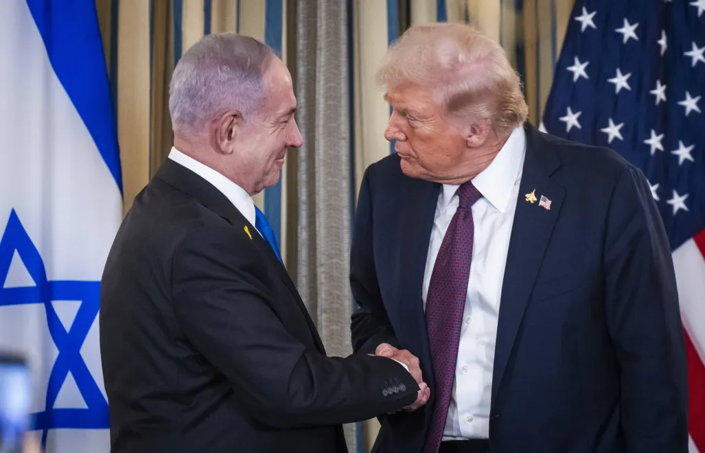 Prezydent USA Donald Trump i premier Izraela Benjamin Netanjahu. Fot. PAP/EPA/JIM LO SCALZO / POOL