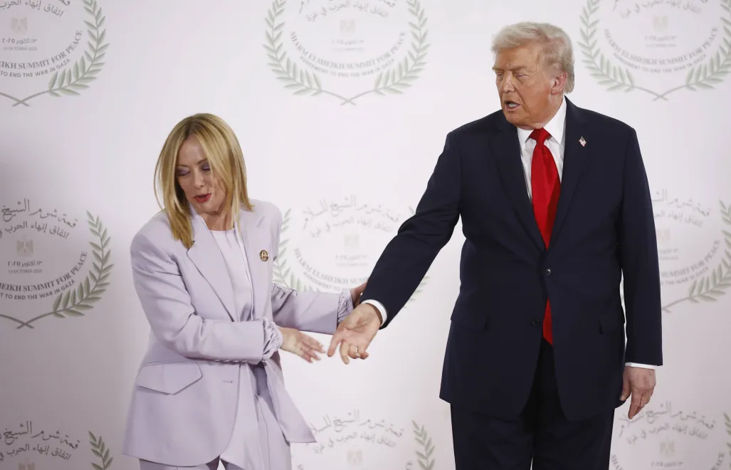 ДональдТрамп та Джорджіа Мелоні Fot. PAP/EPA/YOAN VALAT / POOL