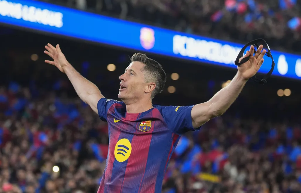 Robert Lewandowski. Fot. EPA/Siu Wu