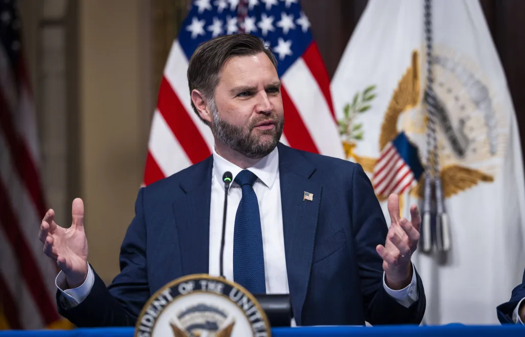 J.D. Vance. Fot. EPA/JIM LO SCALZO