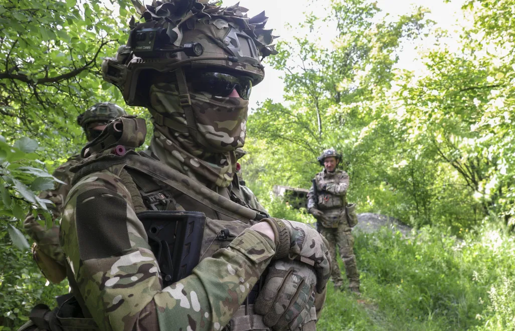 Украинские военные. Fot. PAP/EPA/SERGEY KOZLOV