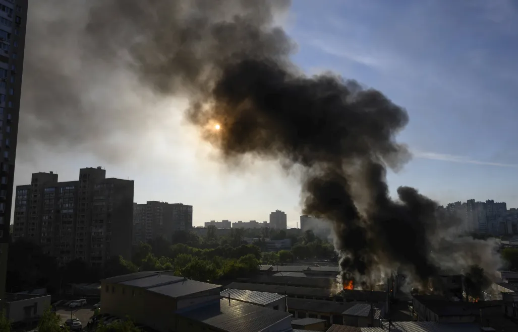 Rosyjskie ataki na Ukrainę. Fot. PAP/EPA/MAXYM MARUSENKO