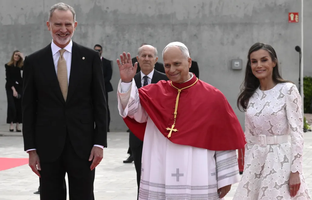 Madryt. Papież Leon XIV, król Hiszpanii Filip VI i królowa Hiszpanii Letycja, fot. PAP/EPA/ANSA/CIRO FUSCO