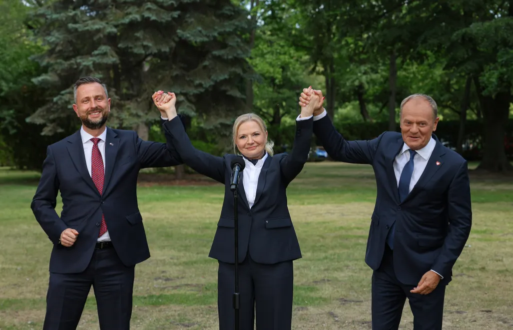 Premier Donald Tusk, senator Monika Piątkowska, wicepremier,  prezes PSL Władysław Kosiniak-Kamysz. Fot. PAP/	Paweł Supernak