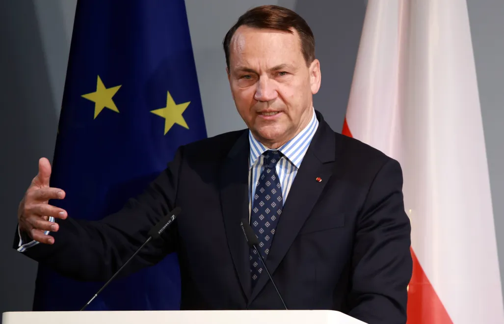 Szef MSZ Radosław Sikorski. Fot. PAP/EPA/CLEMENS BILAN