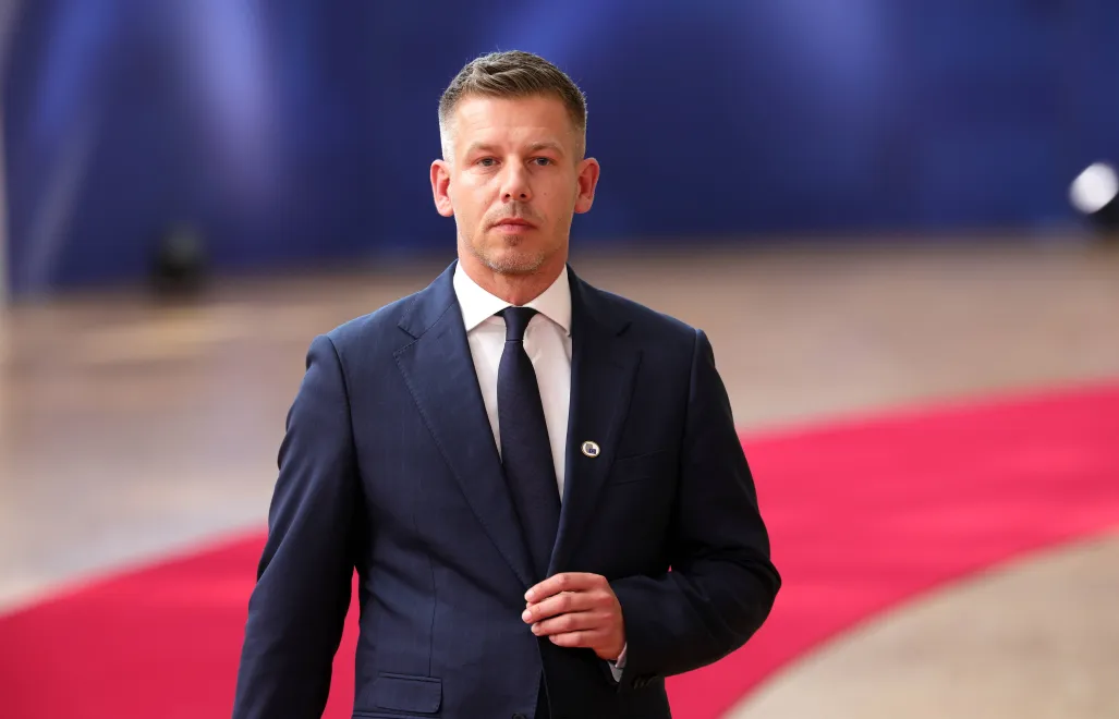 Premier Węgier Peter Magyar. Fot. PAP/EPA/OLIVIER MATTHYS