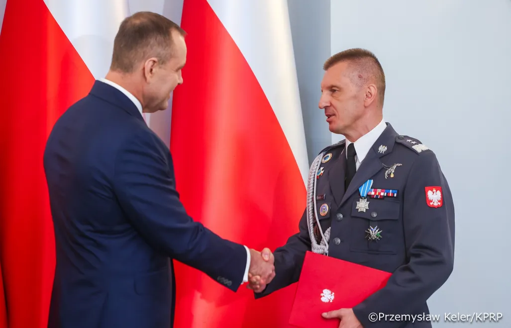 Nominacja gen. Nowaka na nowe stanowisko została podpisana przez prezydenta w poniedziałek, we wtorek generał odebrał akt mianowania podczas uroczystości w Pałacu Prezydenckim. Fot. Przemysław Keler/KPRP