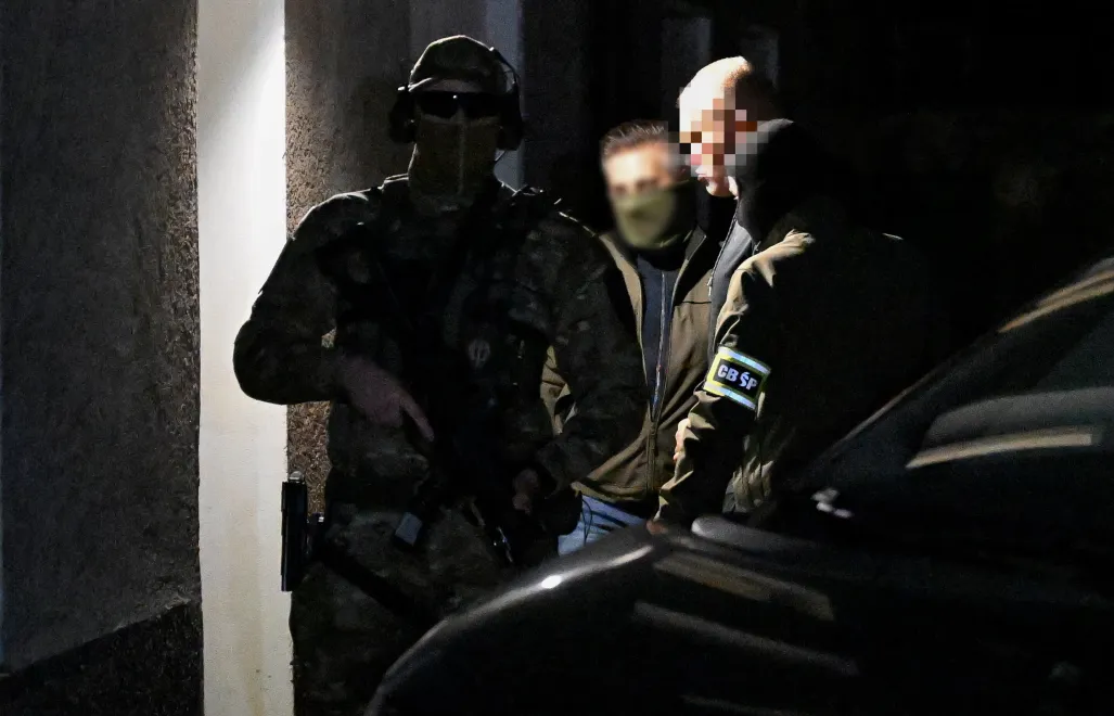  Patryk M. ps. Wielki Bu doprowadzany do Lubelskiego Wydziału Zamiejscowego Departamentu do Spraw Przestępczości Zorganizowanej i Korupcji Prokuratury Krajowej w Lublinie. Fot. PAP/Wojtek Jargiło 