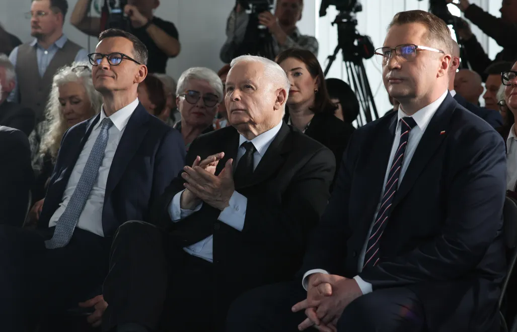 Mateusz Morawiecki, Jarosław Kaczyński, Przemysław Czarnek. Fot. PAP/Albert Zawada