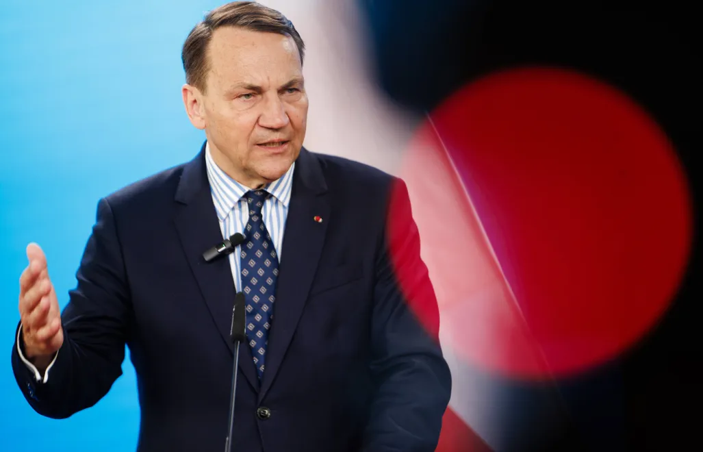 Wicepremier, szef MSZ Radosław Sikorski. Fot. PAP/EPA/CLEMENS BILAN