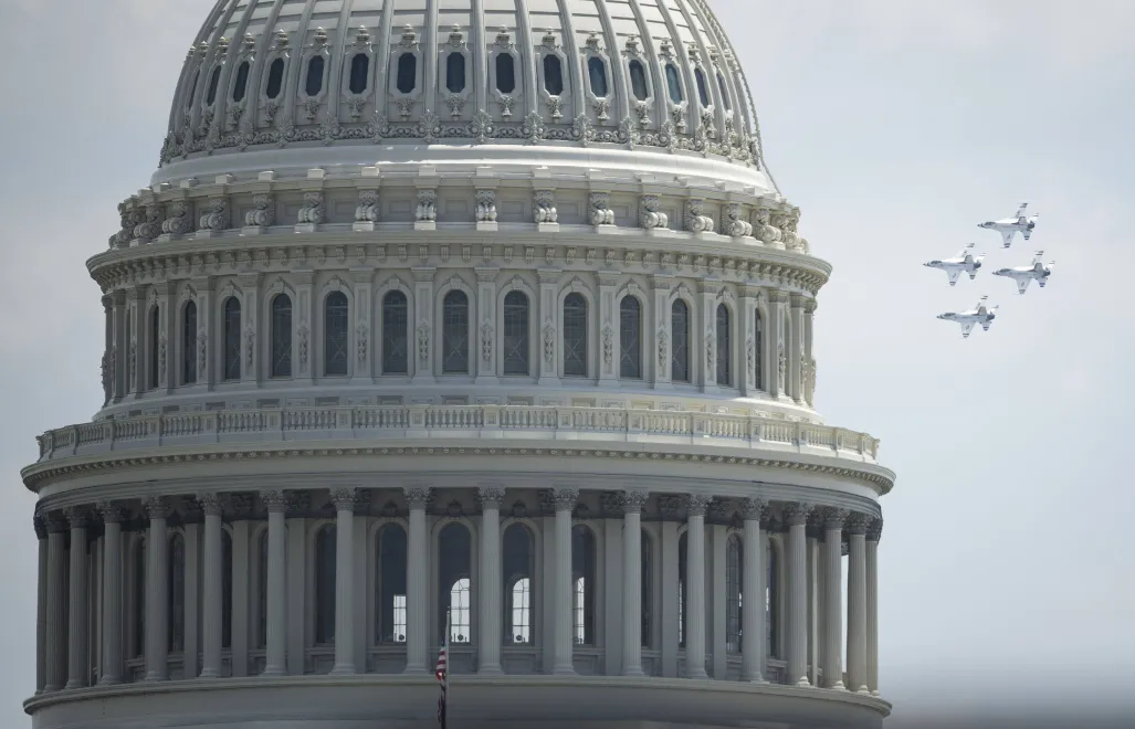 Приготування до Дня Незалежності США. Fot. PAP/EPA/GRAEME SLOAN