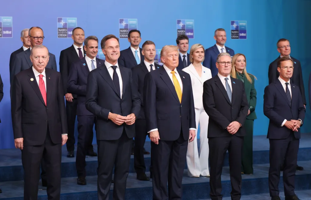 Recep Taryyp Erdogan, Mark Rutte, Donald Trump, Keir Starmer, Ulf Kristersson. Fot. PAP/EPA/GEORGI LICOVSKI 
