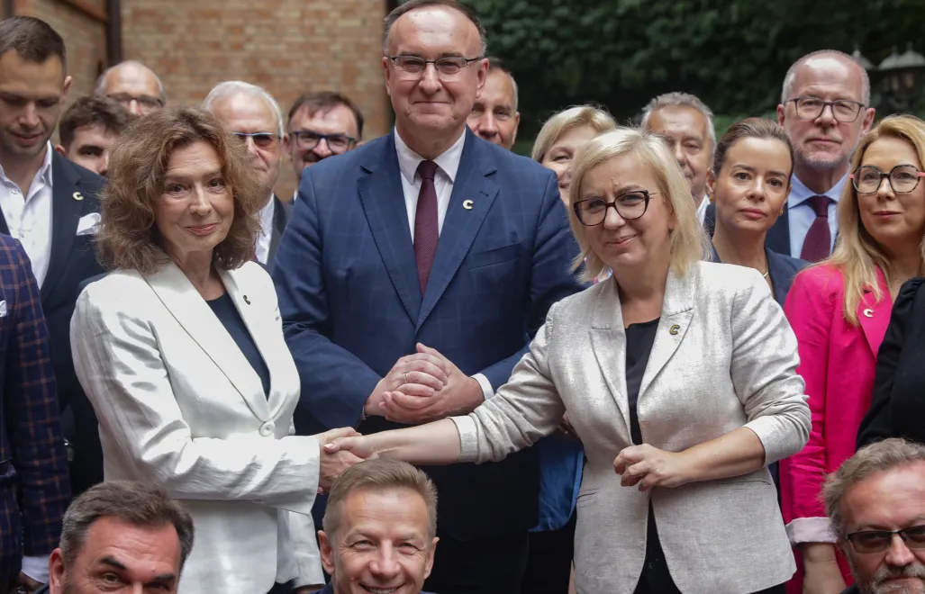 Powstanie nowej partii politycznej ogłoszono w niedzielę. Fot. PAP/	Tomasz Gzell