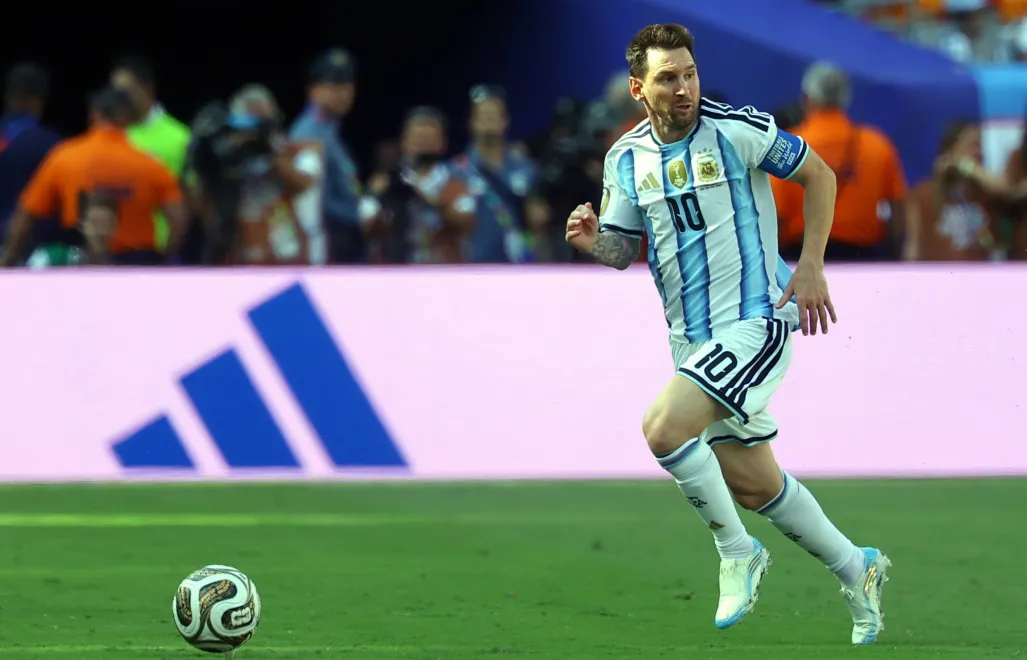 Lionel Messi. Fot. PAP/EPA/CHRISTOPHER NEUNDORF
