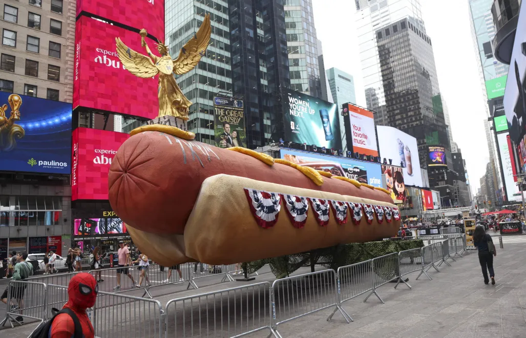 „Hot Dog: The Second Serving”. Fot. PAP/EPA/SARAH YENESEL
