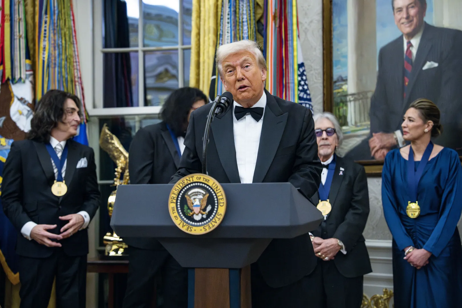 Donald Trump podczas gali Kennedy Center Honors	Fot. PAP/EPA/BONNIE CASH