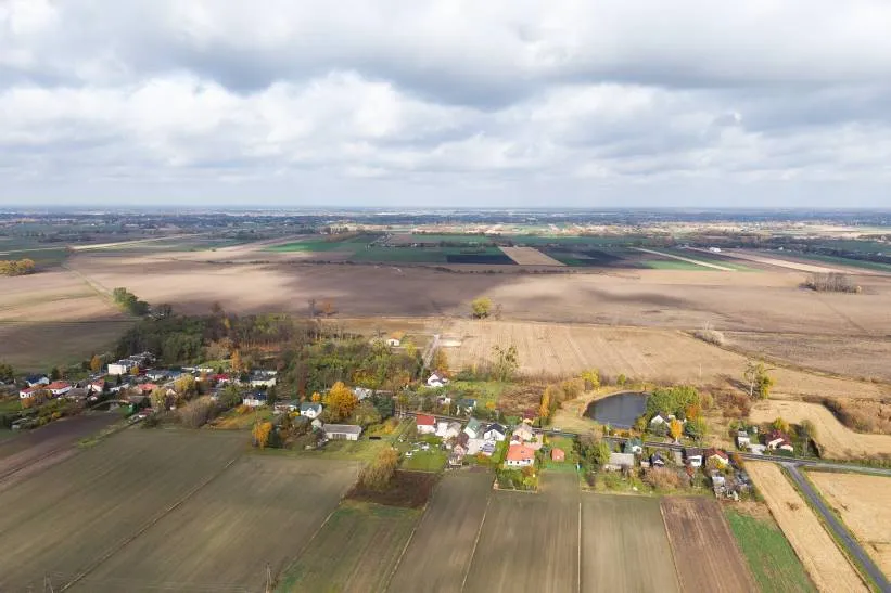 Polish gov't regains strategic plot of land. Photo/PAP/Leszek Szymański