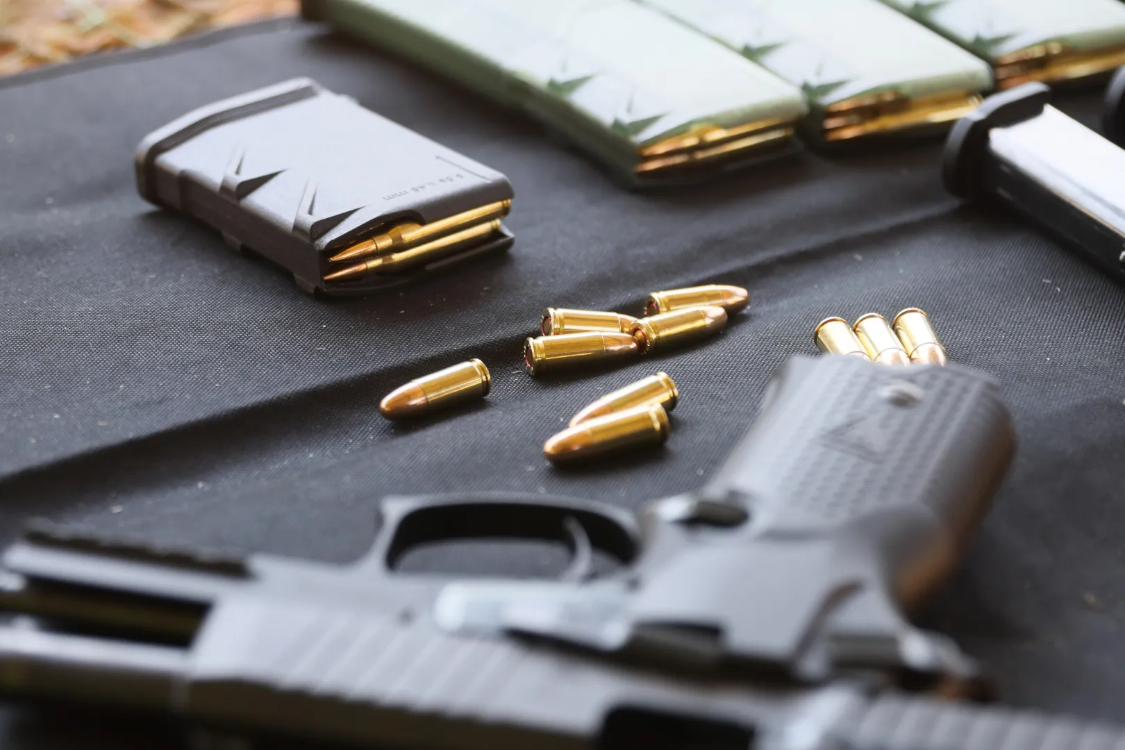 Broń. Fot. PAP/Leszek Szymański