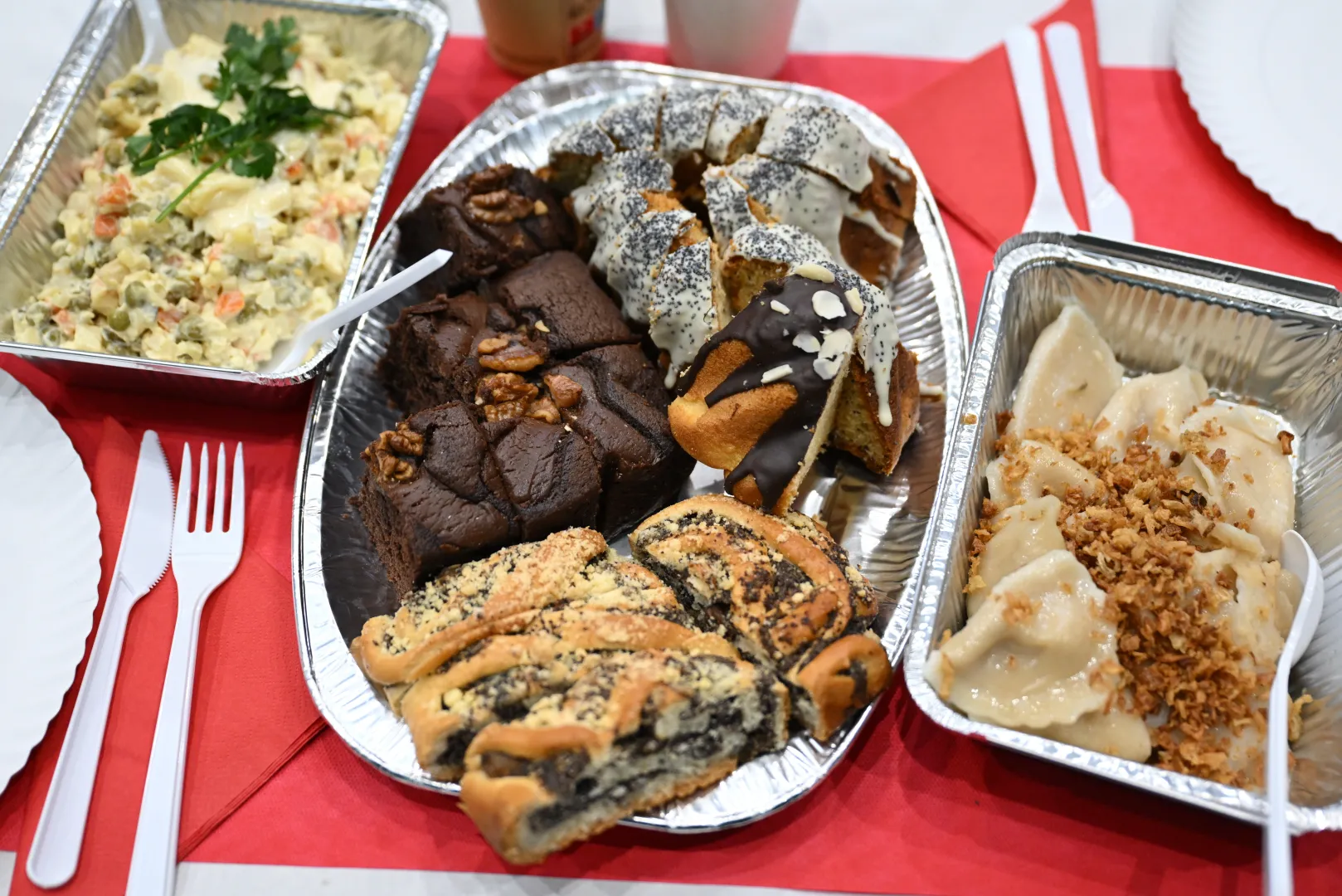 Wigilijne jedzenie (zdjęcie ilustracyjne). Fot. PAP/Adam Warżawa