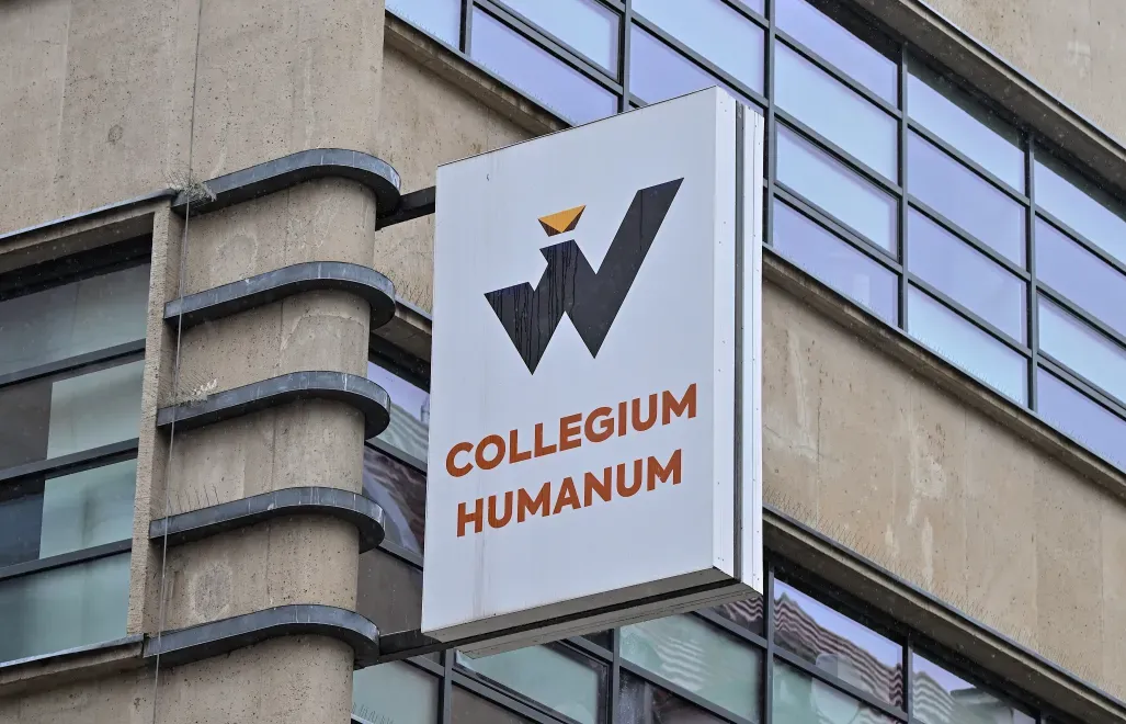 Logo Collegium Humanum Fot. PAP/Maciej Kulczyński