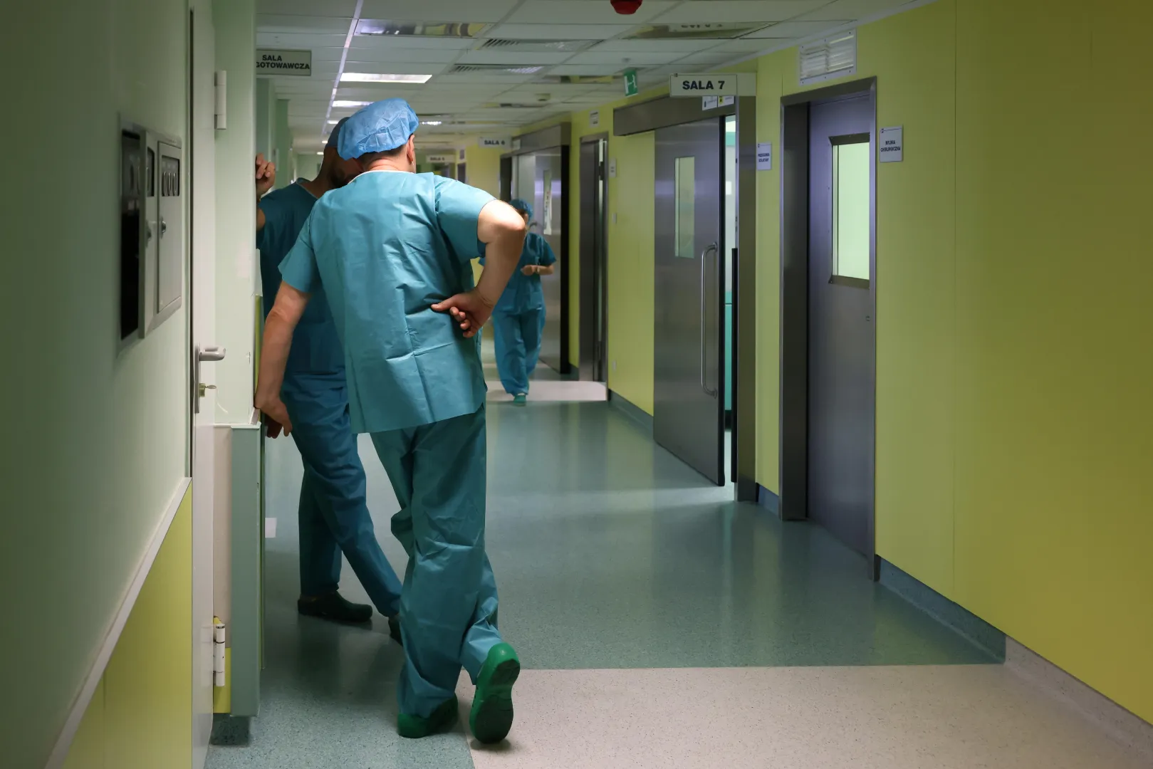 Lekarze, zdjęcie ilustracyjne. Fot. PAP/Albert Zawada