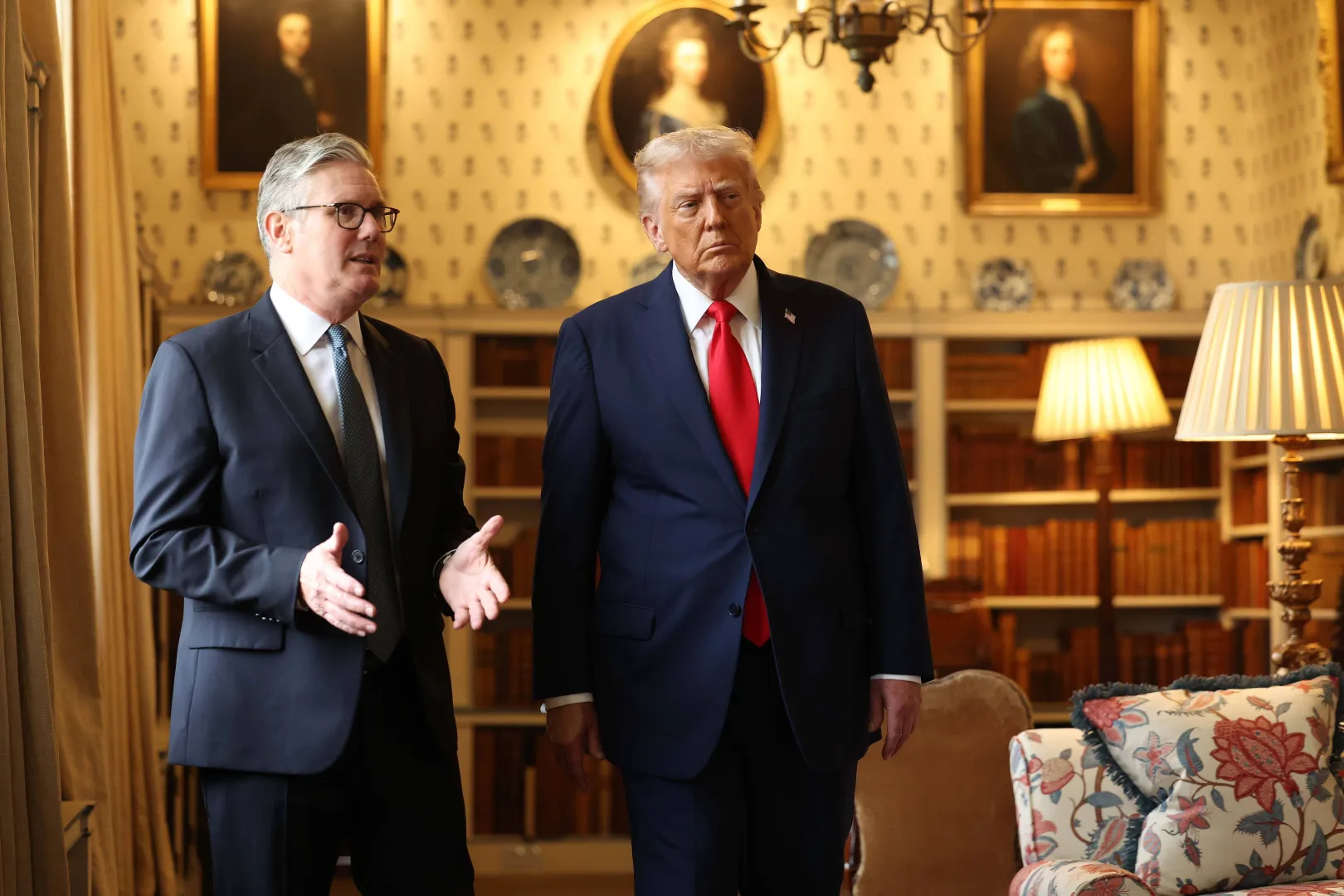  Keir Starmer i Donald Trump podczas wizyty prezydenta USA w Wielkiej Brytanii Fot. PAP/EPA/NEIL HALL