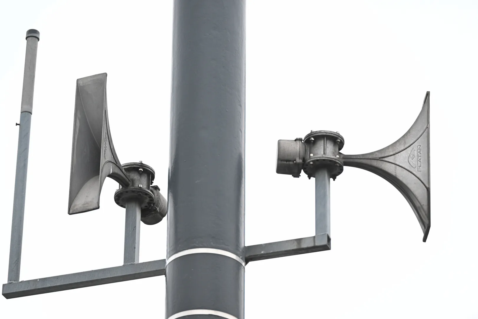 Syreny alarmowe, zdjęcie ilustracyjne, fot. PAP/Radek Pietruszka