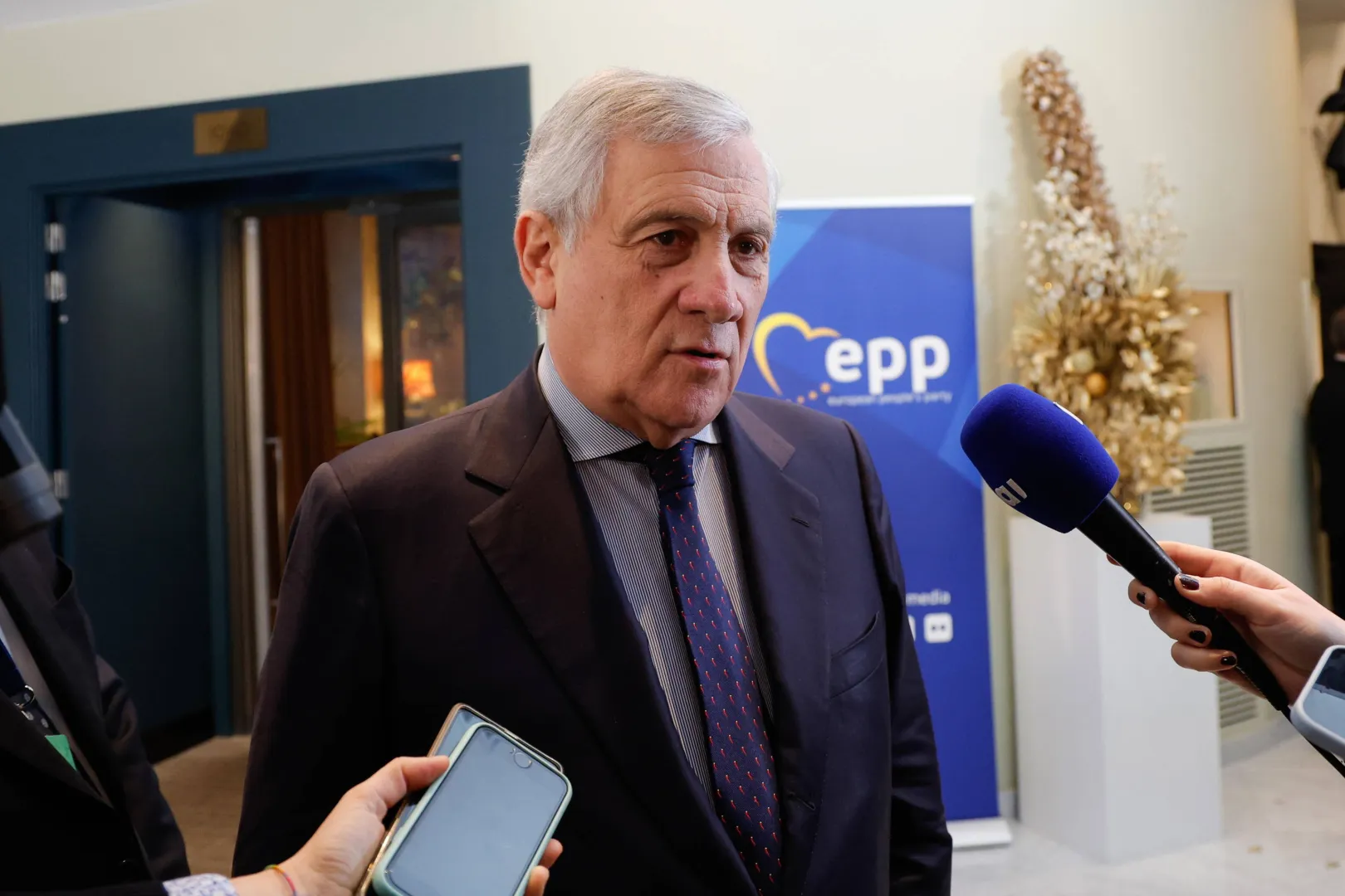 Міністр закордонних справ Італії Антоніо Таяні. Fot. PAP/EPA/GIUSEPPE LAMI