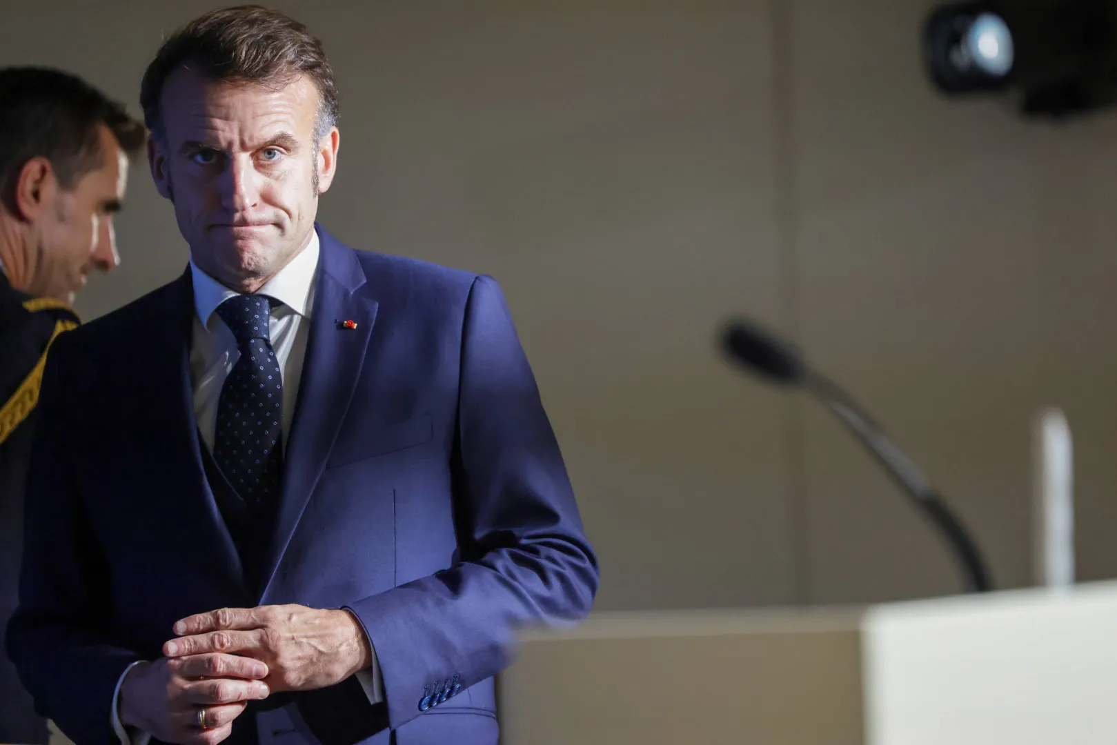 Prezydent Francji Emmanuel Macron. Fot. PAP/EPA/OLIVIER MATTHYS