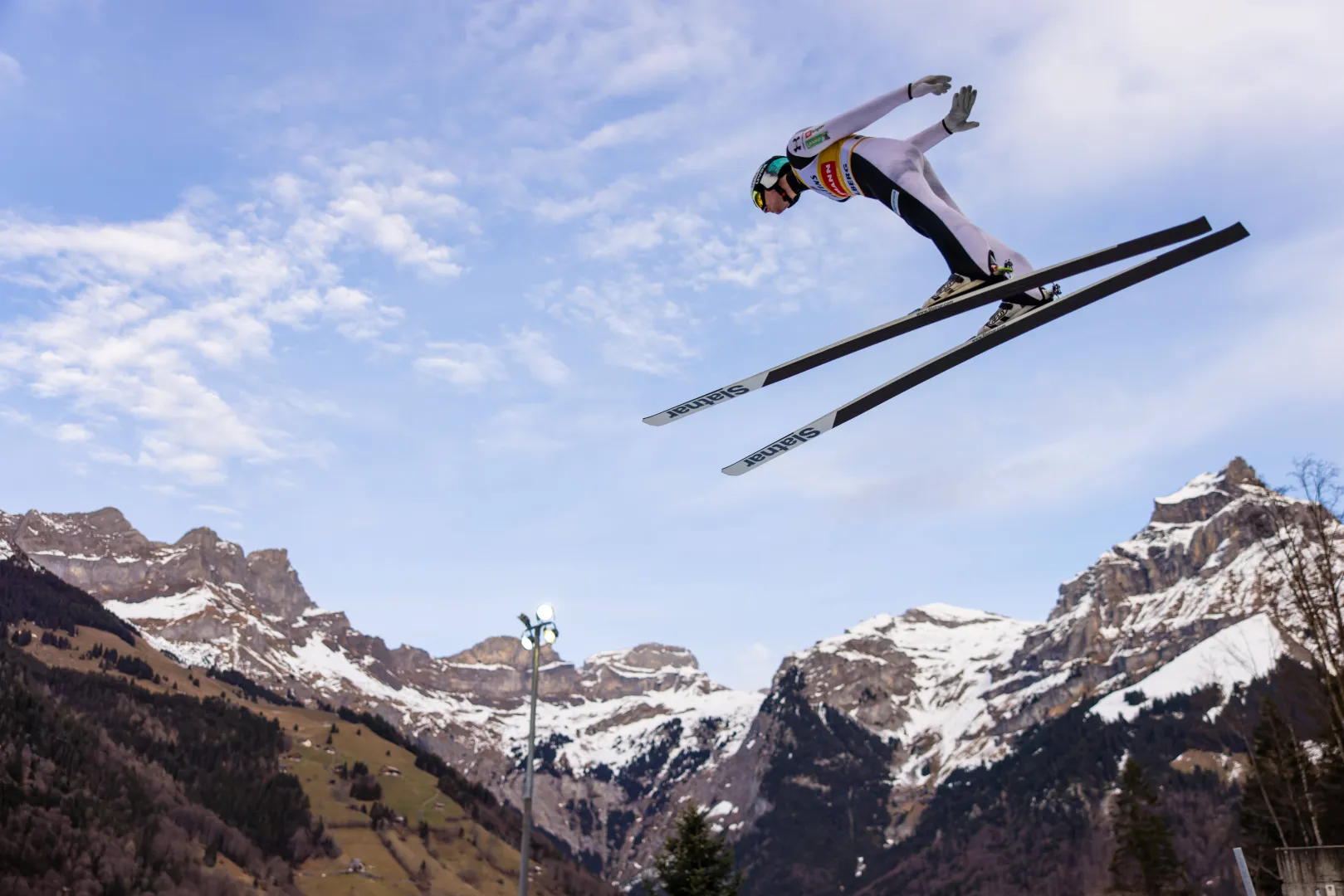Obecnie liderem jest Prevc, który zgromadził 770 pkt. Fot. PAP/EPA/	PHILIPP SCHMIDLI