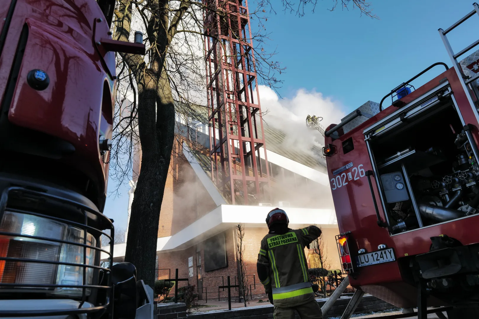 Pożar kościoła w Lublinie. Fot. PAP/Karol Zienkiewicz
