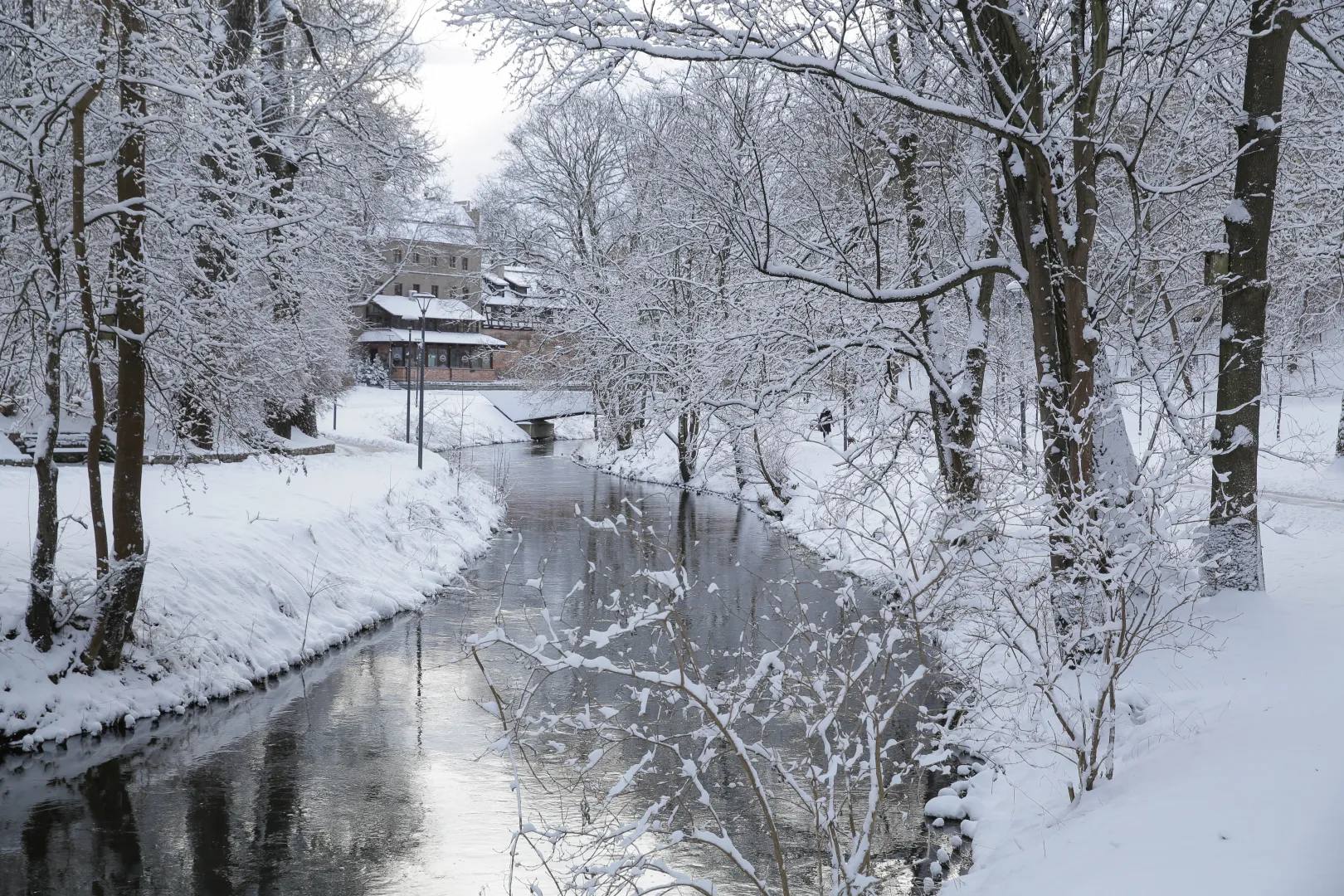 Atak zimy w woj. warmińsko-mazurskim. Fot. PAP/Tomasz Waszczuk