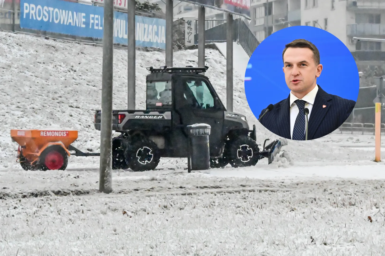 Trudne warunki drogowe spowodowane marznącym deszczem i gołoledzią w Szczecinie / Adam Szłapka. Fot. PAP/Marcin Bielecki/Radek Pietruszka