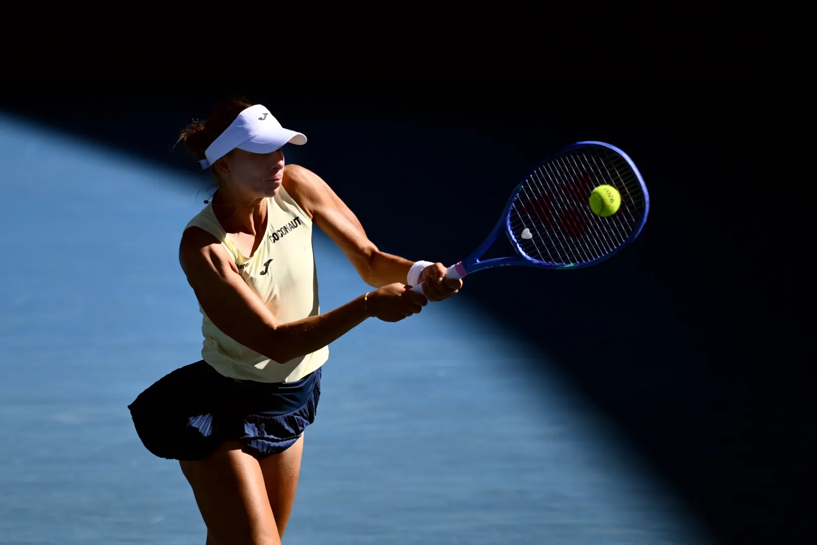 Magda Linette. Fot. PAP/EPA/JOEL CARRETT