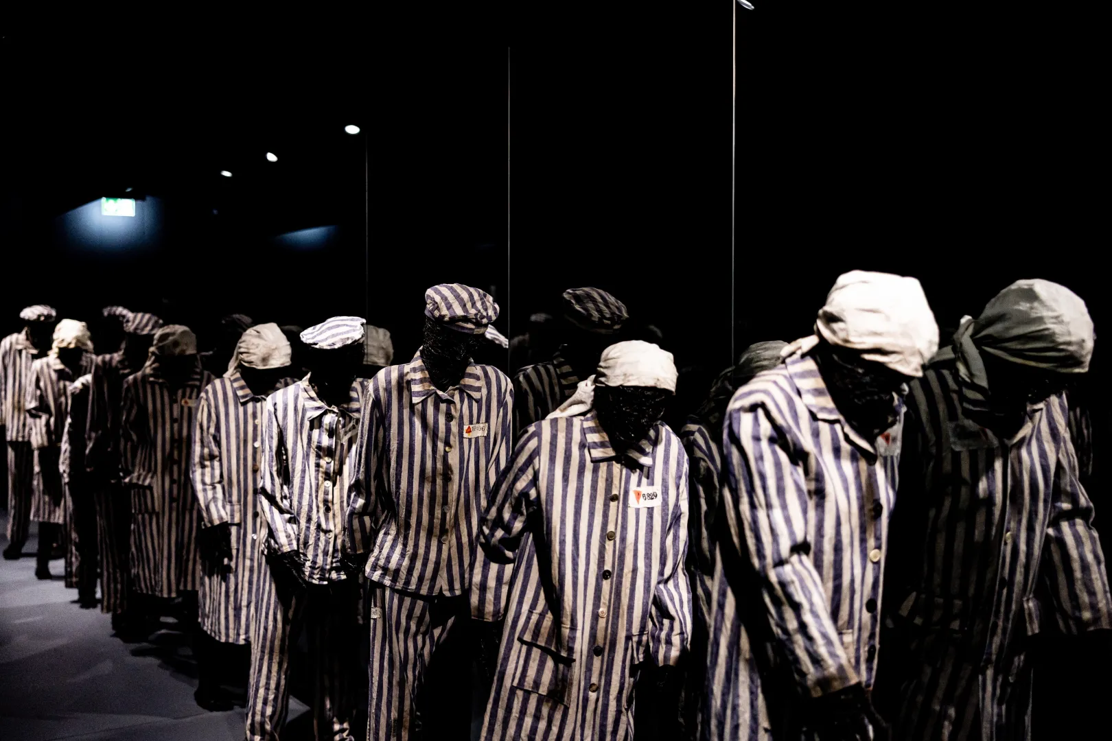 Wystawa w Muzeum Auschwitz. „Polacy w KL Auschwitz. Mieszkańcy ziemi oświęcimskiej w czasie II wojny światowej”. Fot. PAP/	Art Service